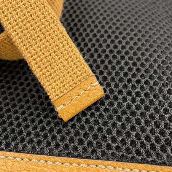 Gucci Mini GG Supreme Mickey Mouse Backpack Small - Picture 9 of 12